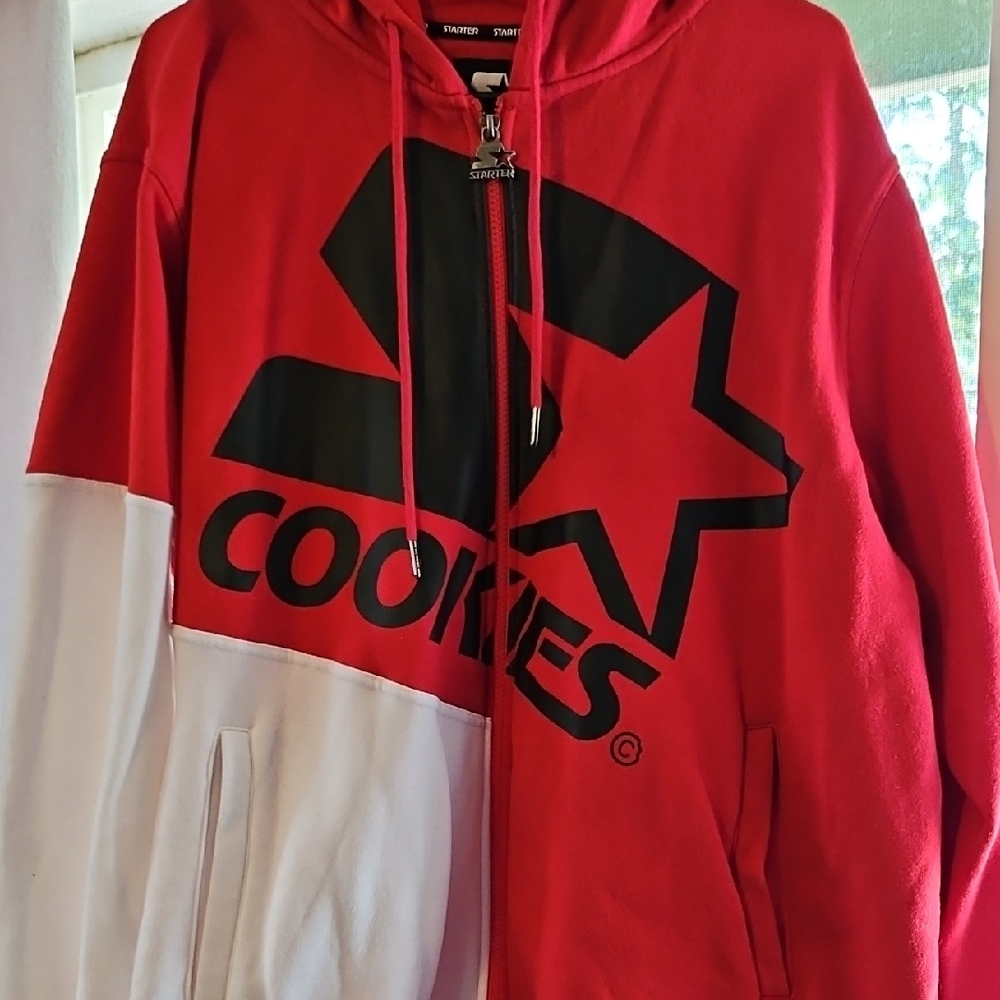 STARTER Red and White Jacket Bold Design